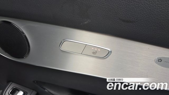 Mercedes-Benz GLC-Class 2019 — photo 25