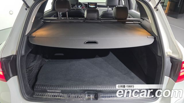 Mercedes-Benz GLC-Class 2019 — photo 26
