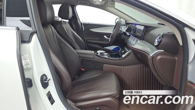 Mercedes-Benz CLS-Class 2019 — photo 11