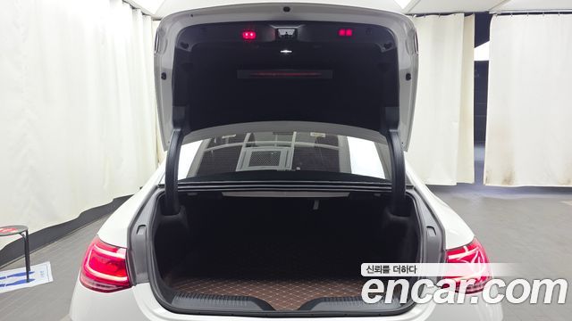 Mercedes-Benz CLS-Class 2019 — photo 20