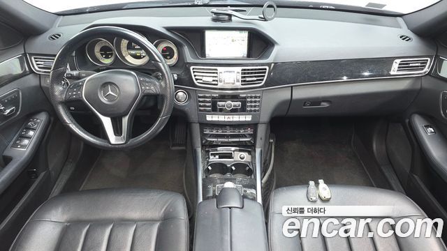 Mercedes-Benz E-Class 2014 — photo 7