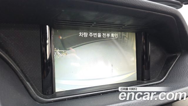 Mercedes-Benz E-Class 2014 — photo 15