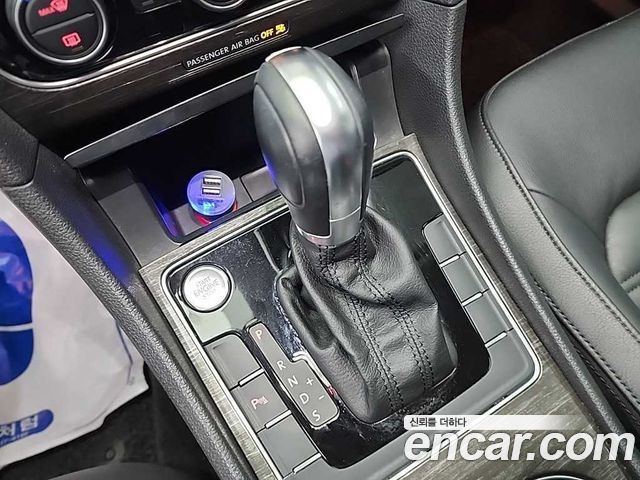 Volkswagen Passat 2018 — photo 8