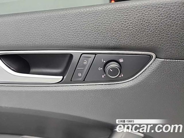 Volkswagen Passat 2018 — photo 17