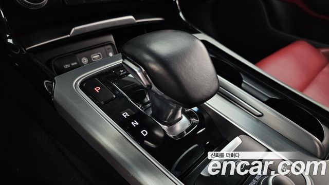 Kia Stinger 2018 — photo 9