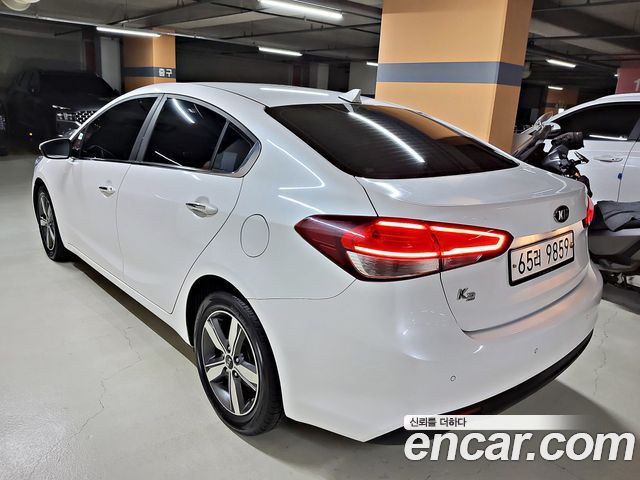 Kia K3 2018 — photo 3