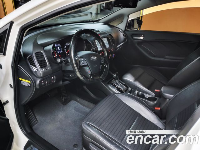 Kia K3 2018 — photo 9