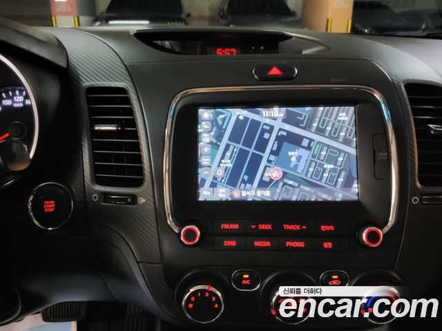 Kia K3 2018 — photo 14