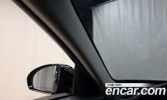 Kia K7 2019 — photo 25