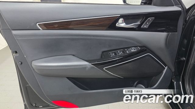 Kia K7 2019 — photo 14