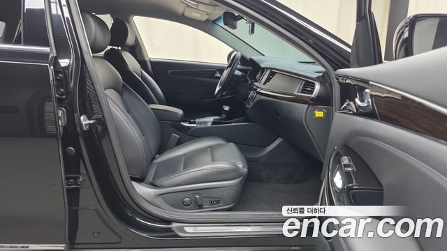 Kia K7 2019 — photo 16