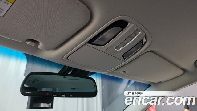 Kia K7 2019 — photo 27