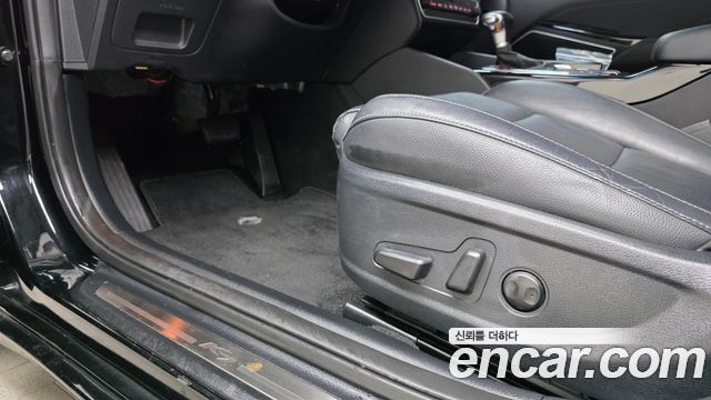 Kia K7 2019 — photo 33