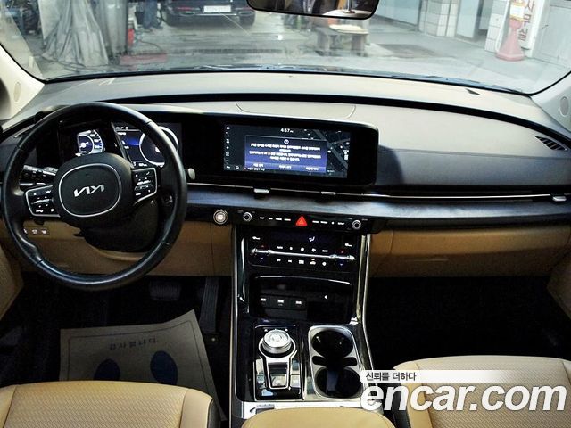 Kia Canival 2023 — photo 7