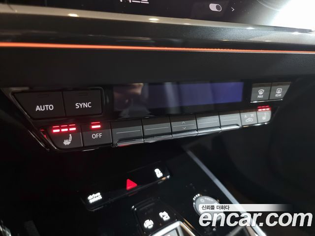 Audi Q4 e-tron 2026 — photo 15