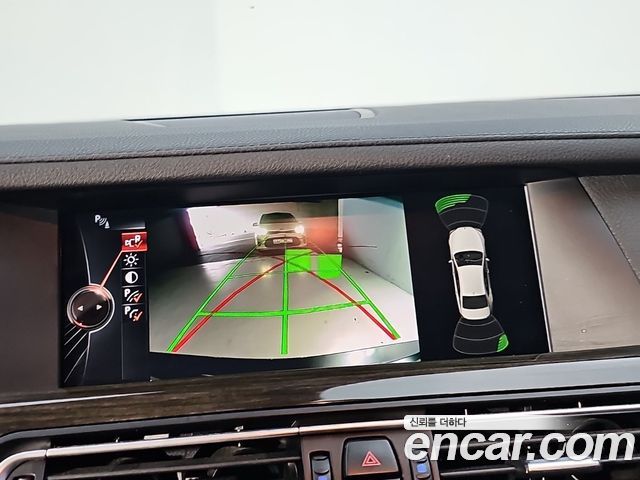 BMW 7-Series 2014 — photo 14