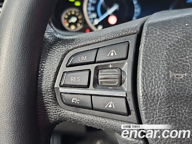 BMW 7-Series 2014 — photo 15