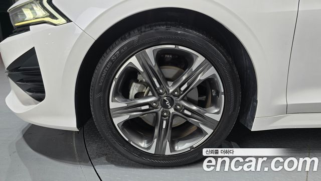 Kia K5 2023 — photo 5
