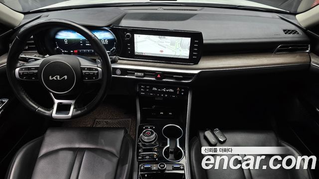 Kia K5 2023 — photo 10
