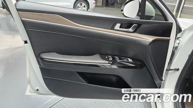 Kia K5 2023 — photo 14