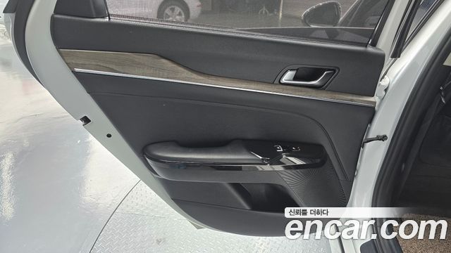 Kia K5 2023 — photo 15