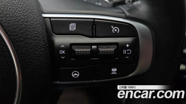 Kia K5 2023 — photo 28