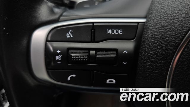 Kia K5 2023 — photo 30