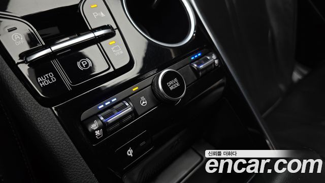 Kia K5 2023 — photo 31