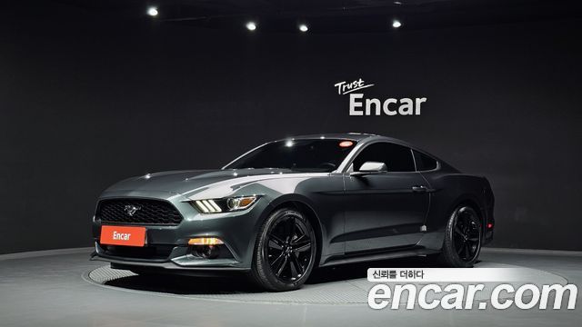Ford Mustang 2016 — photo 1