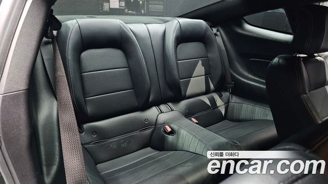 Ford Mustang 2016 — photo 12