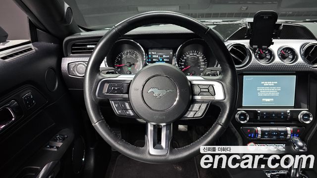 Ford Mustang 2016 — photo 13