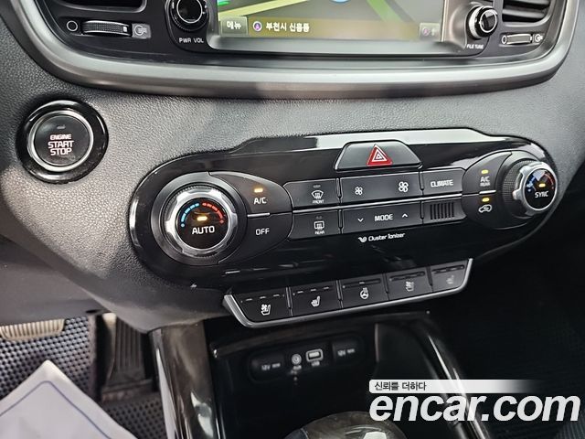 Kia Sorento 2015 — photo 16