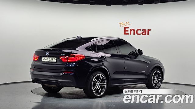 BMW X4 2018 — photo 2
