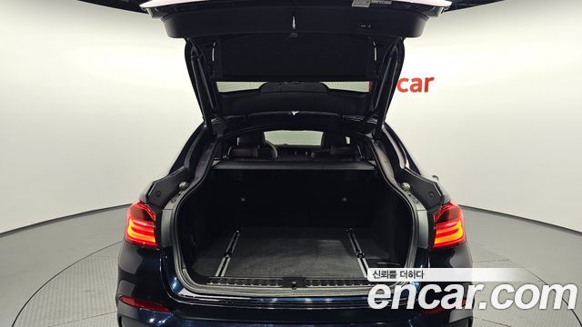 BMW X4 2018 — photo 20