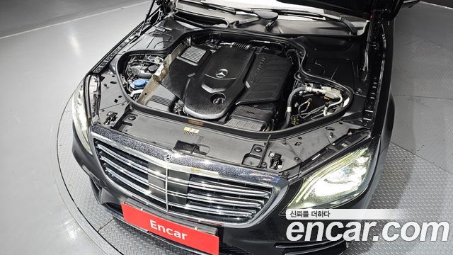 Mercedes-Benz S-Class 2020 — photo 6