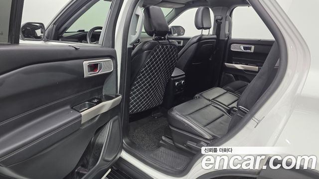 Ford Explorer 2020 — photo 18