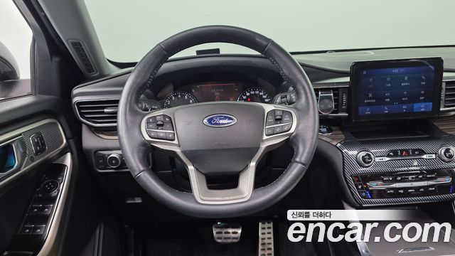 Ford Explorer 2020 — photo 20