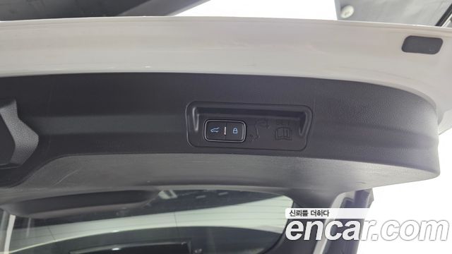 Ford Explorer 2020 — photo 25