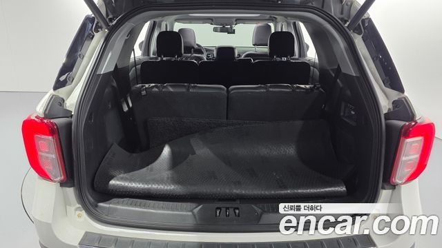 Ford Explorer 2020 — photo 26