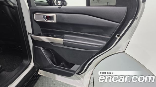Ford Explorer 2020 — photo 15