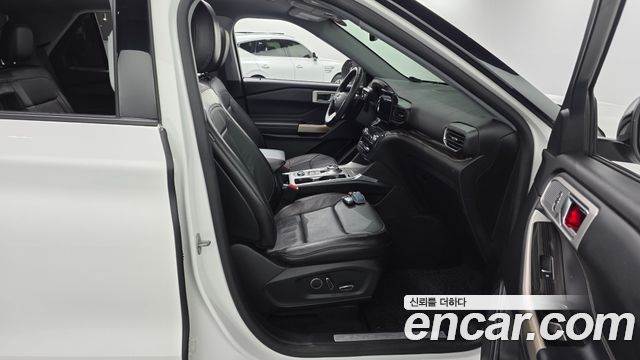 Ford Explorer 2020 — photo 16