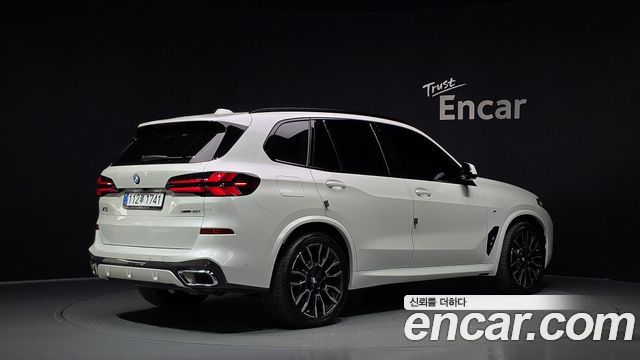 BMW X5 2025 — photo 2