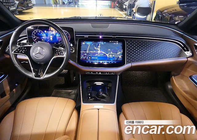 Mercedes-Benz E-Class 2024 — photo 7