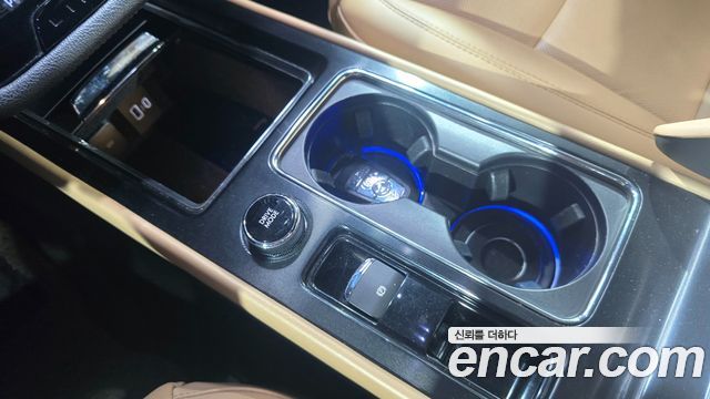 Lincoln Corsair 2021 — photo 13