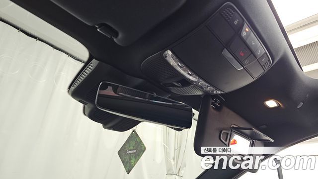 Mercedes-Benz E-Class 2023 — photo 29
