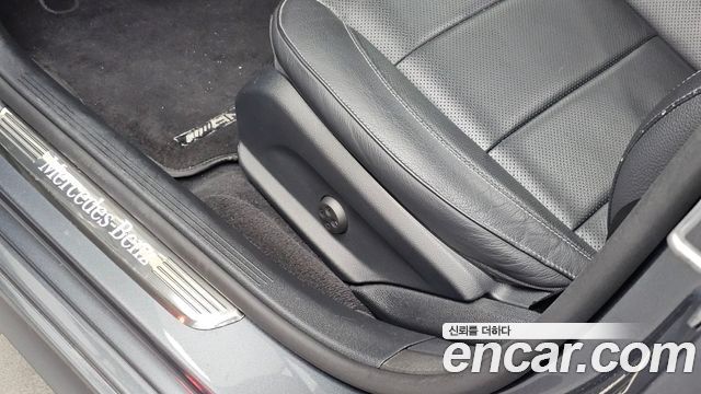 Mercedes-Benz E-Class 2023 — photo 34