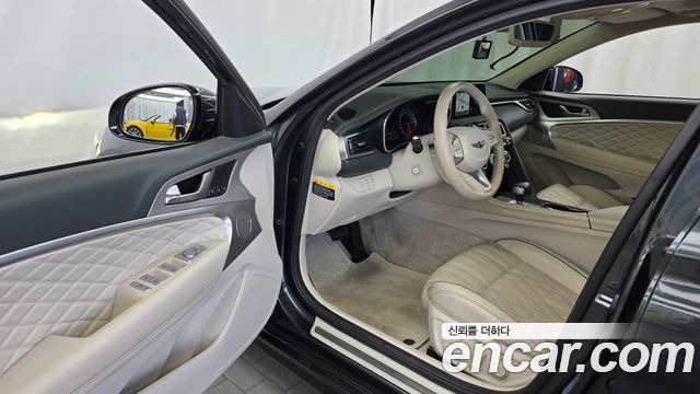 Genesis G70 2018 — photo 10