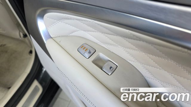 Genesis G70 2018 — photo 18