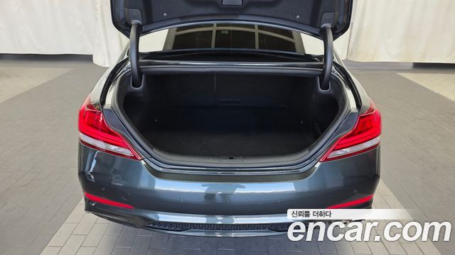Genesis G70 2018 — photo 20