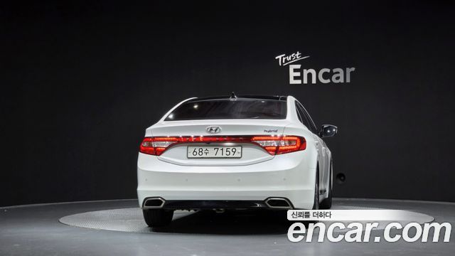Hyundai Grandeur 2015 — photo 4